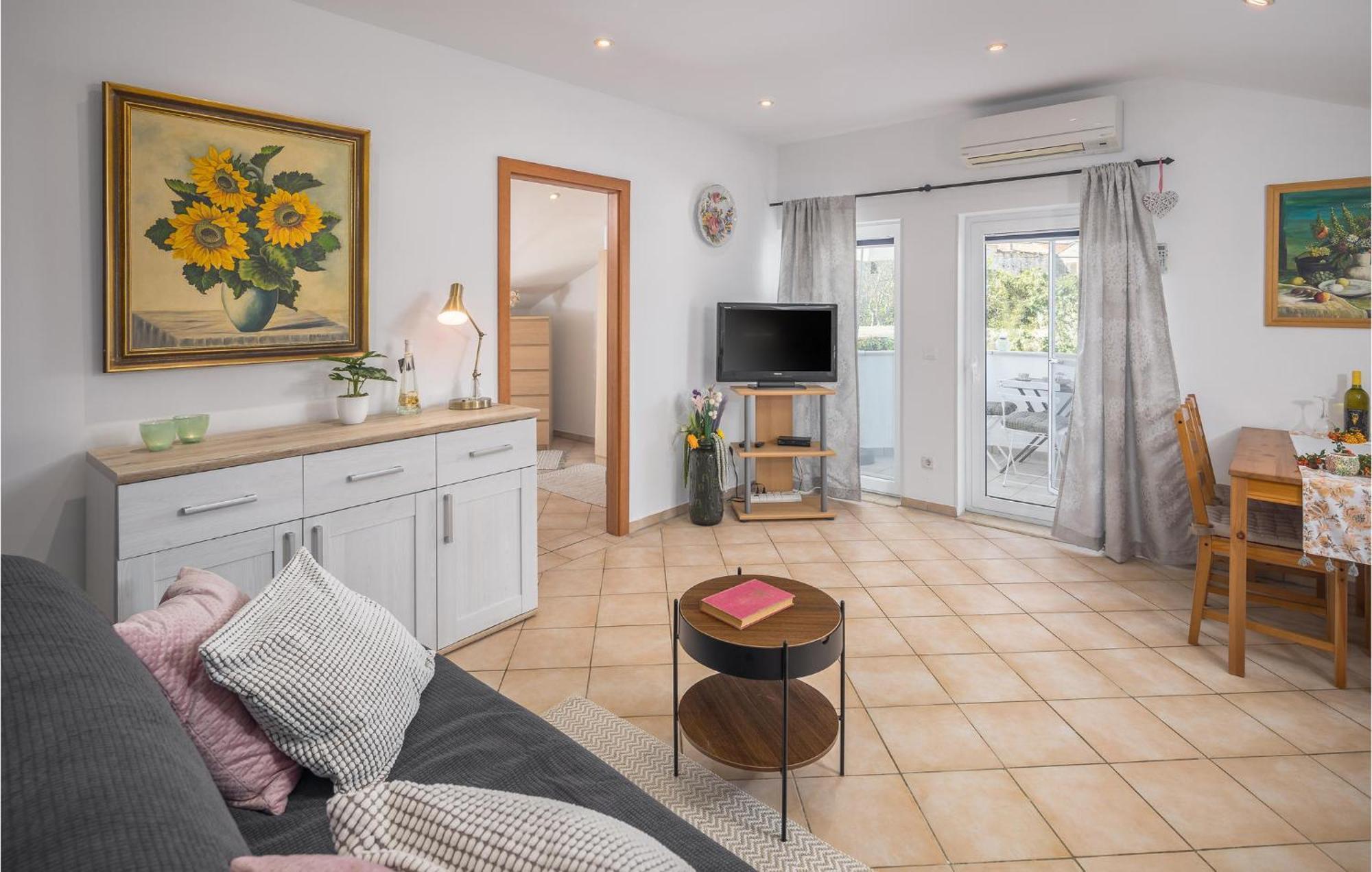 Gorgeous Apartment In Musalez With Kitchen Zewnętrze zdjęcie